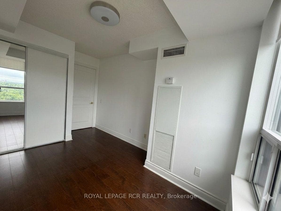 5 Northtown Way N/A Unit 1902 photo 12