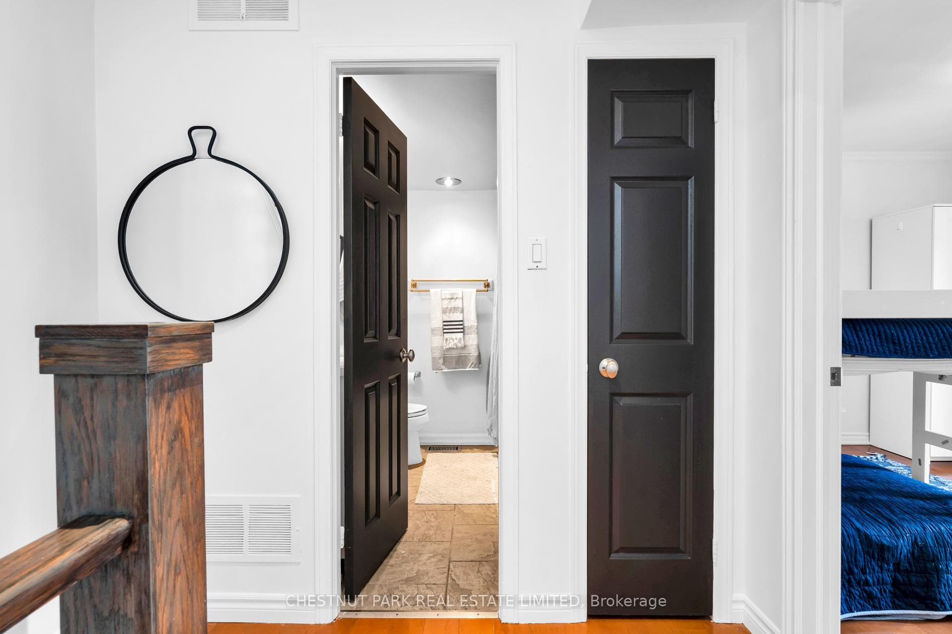 70 Shaftesbury Avenue Unit 3 photo 22