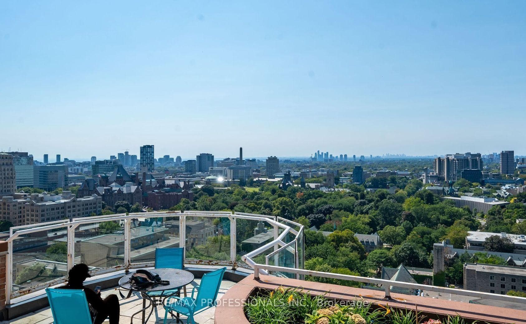1055 Bay Street Unit 709 photo 19