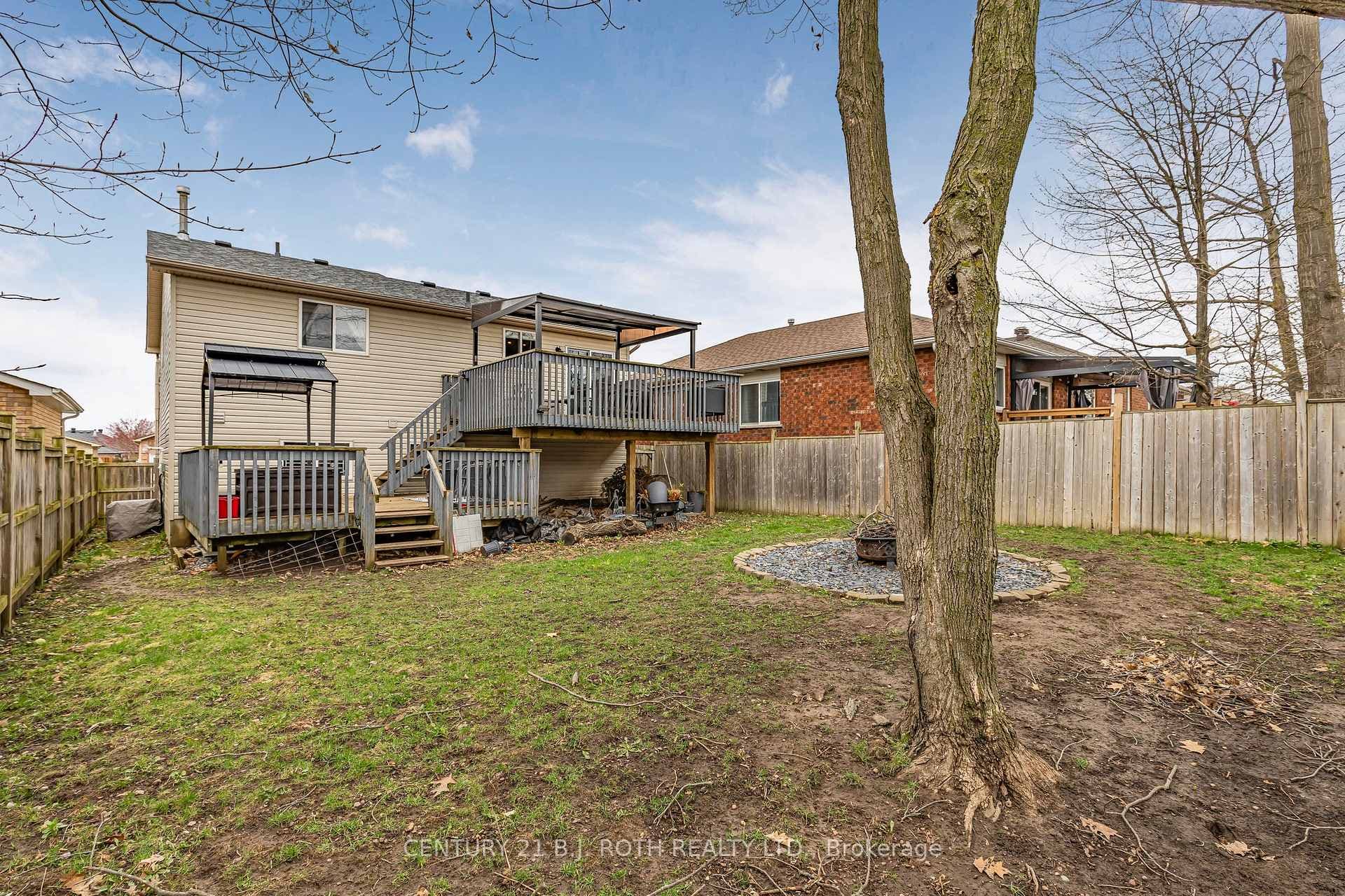 11 Masters Drive photo 31