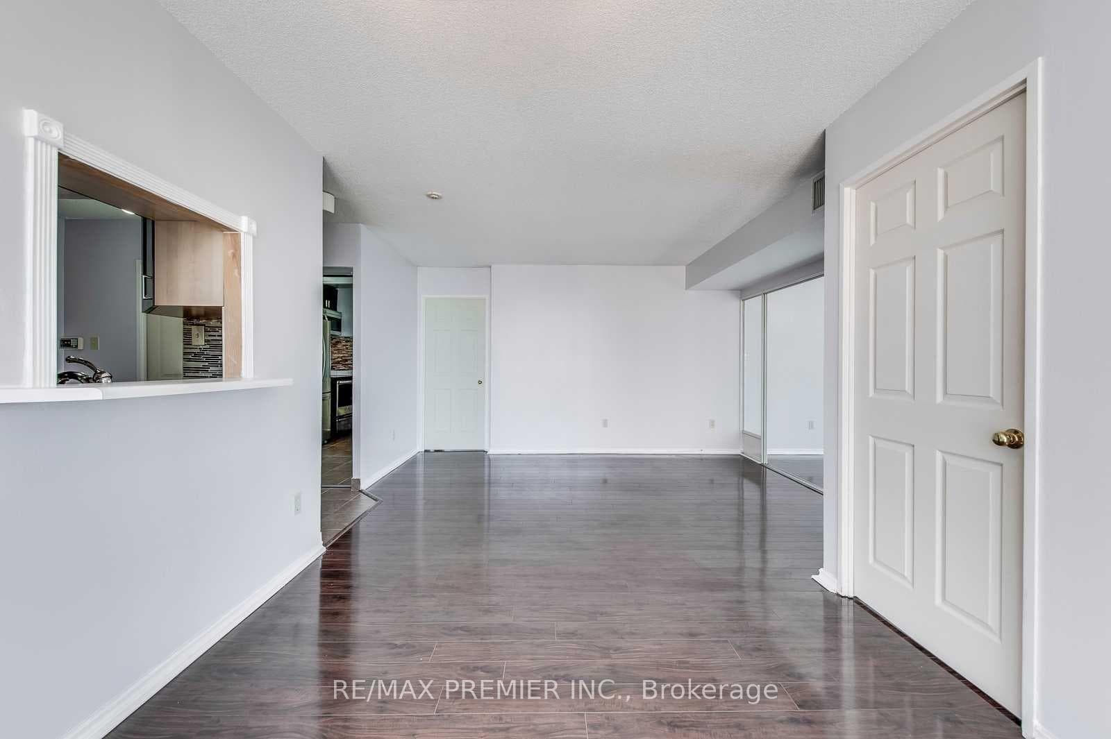 285 Enfield Place Unit 1809 photo 12