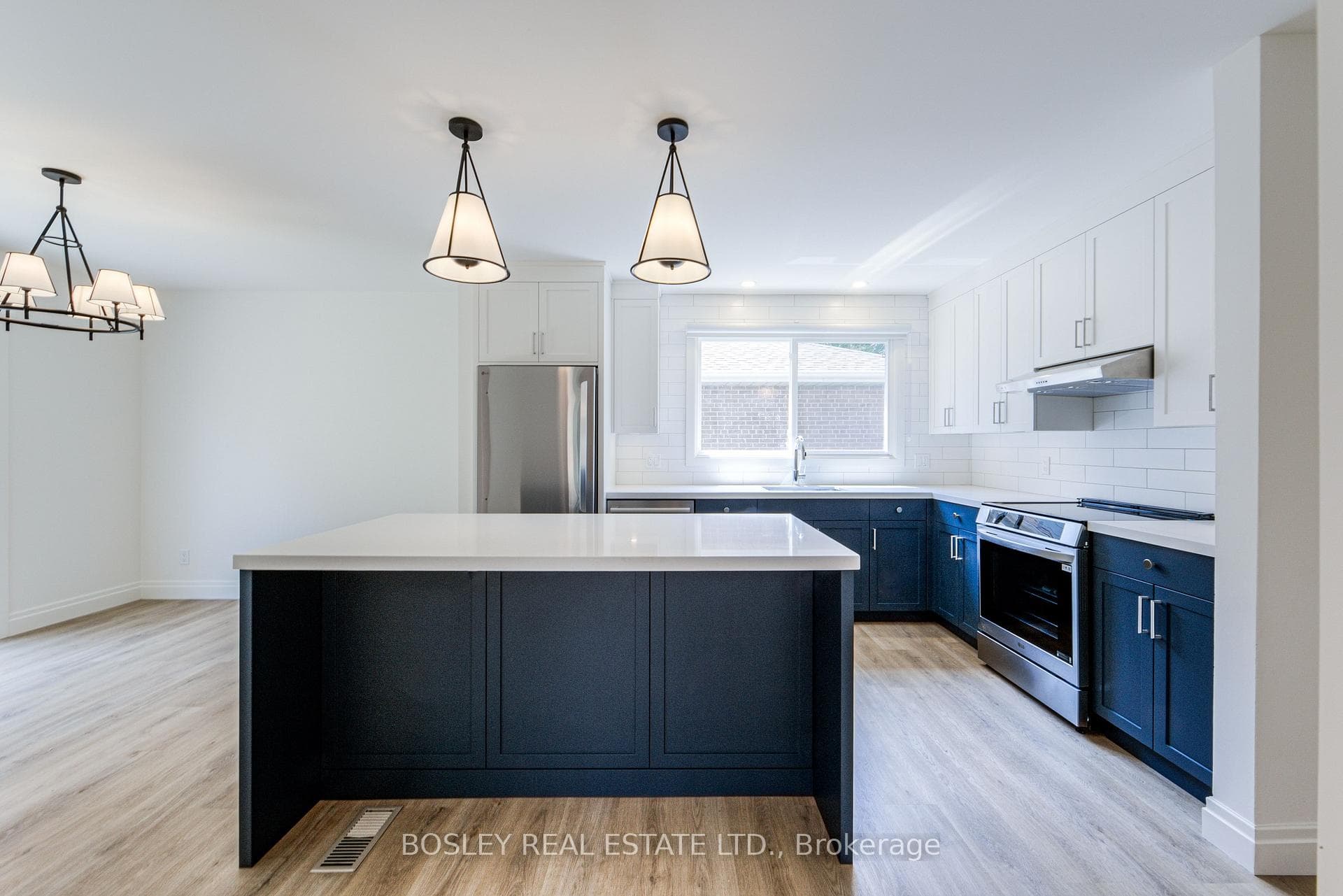 33 Forestbrook Crescent photo 10