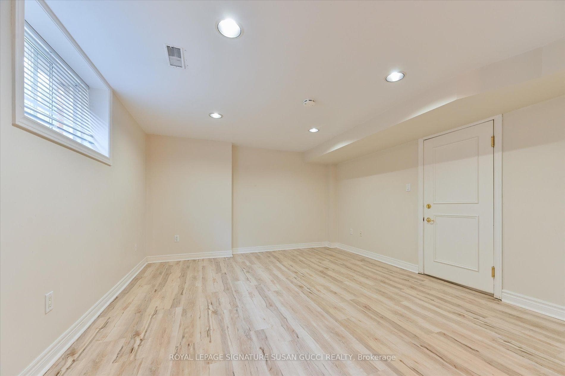 454 Donlands Avenue photo 37