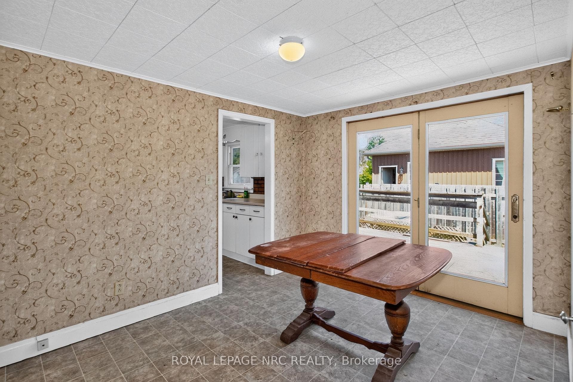 2964 Hyman Avenue photo 14