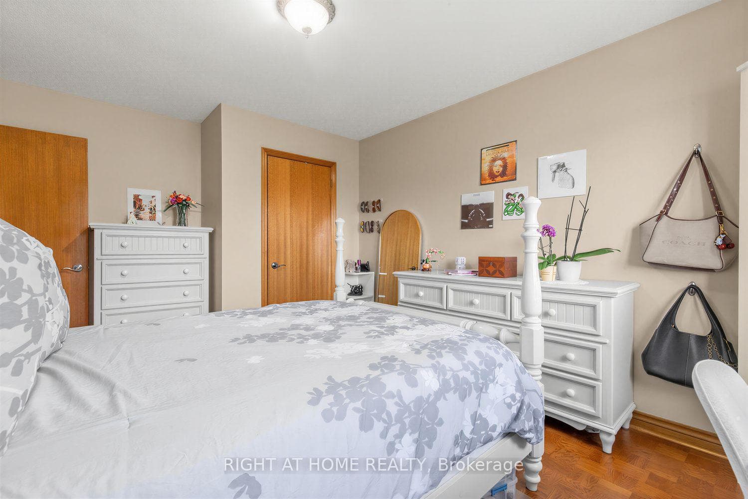 112 Belview Avenue photo 26
