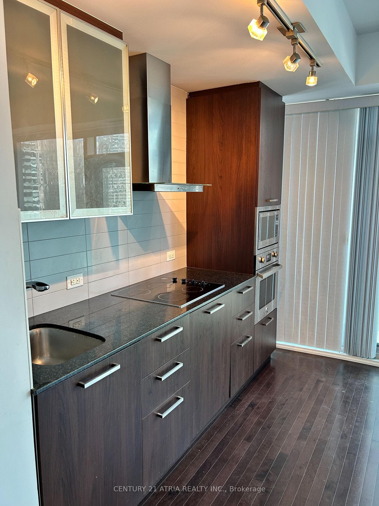 14 York Street Unit 3212 photo 5