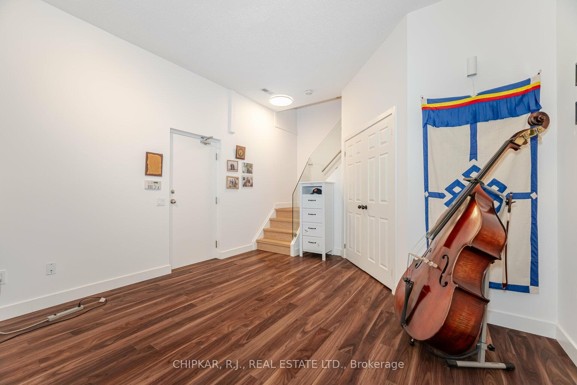 900 Steeles Avenue Unit 407 photo 27