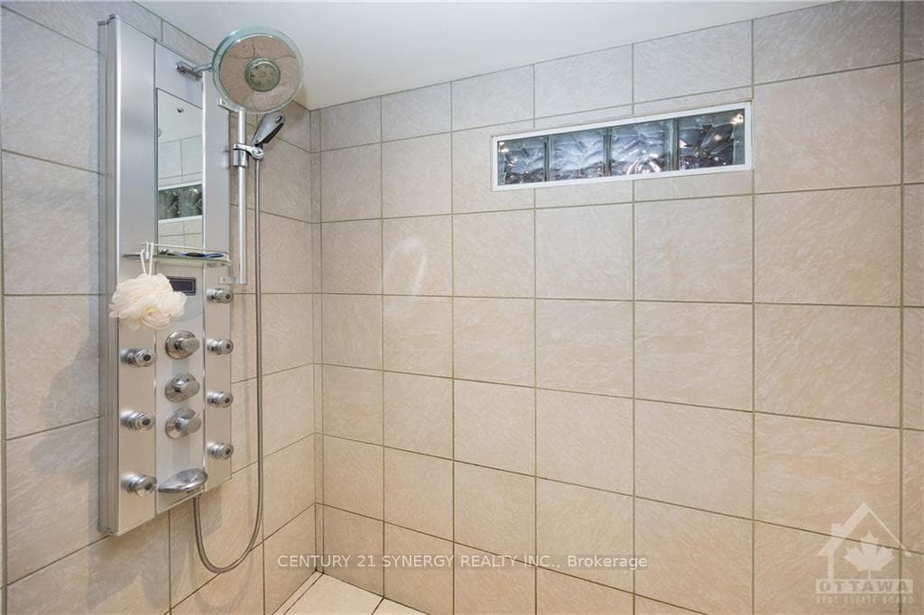350 JOSEPH Street photo 22