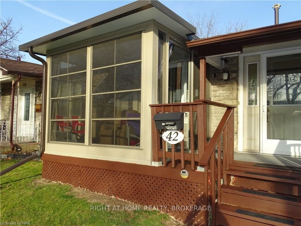 Sunroom by Aztek