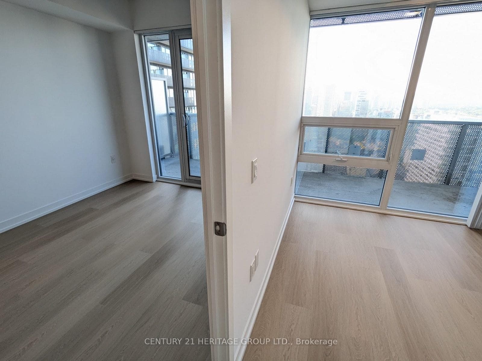 138 Downes Street Unit 4501 photo 21
