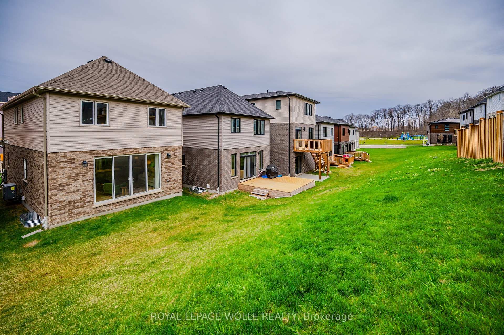 593 Benninger Drive photo 36
