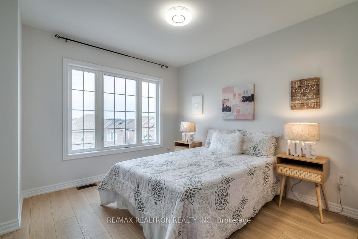 529 White's Hill Avenue photo 23