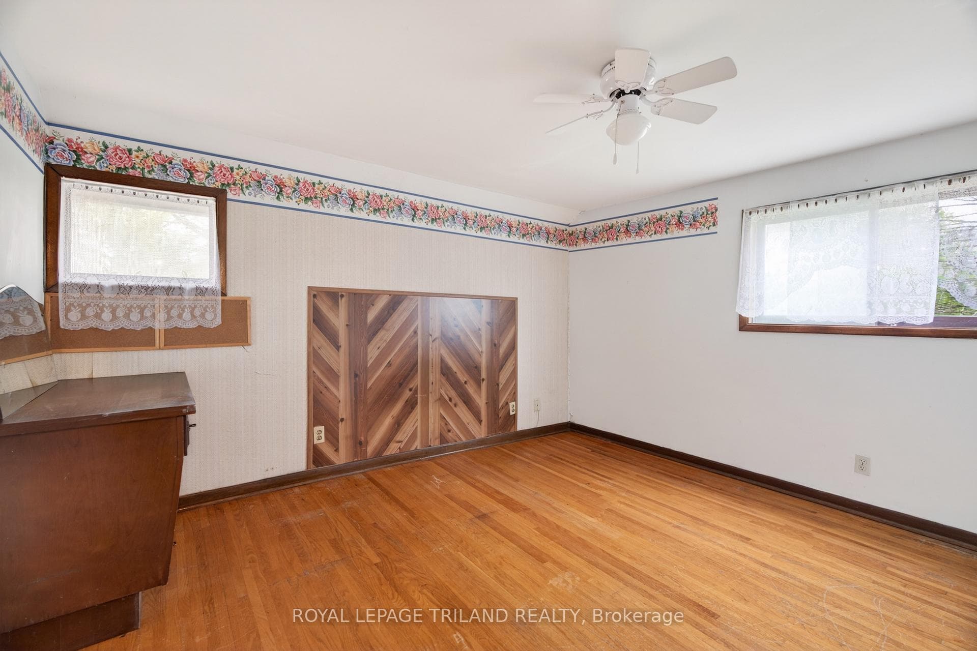64 Wellington Avenue photo 30