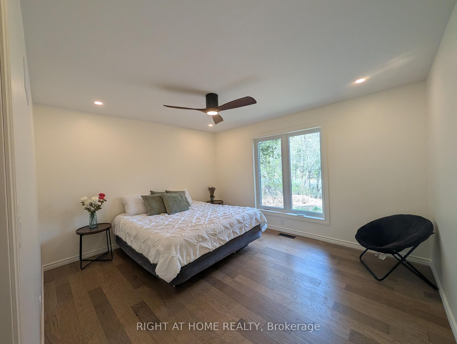 44 559 Highway photo 12