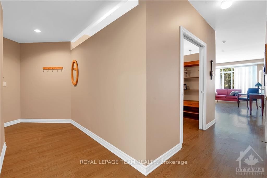 136 DARLINGTON Unit 306 photo 7