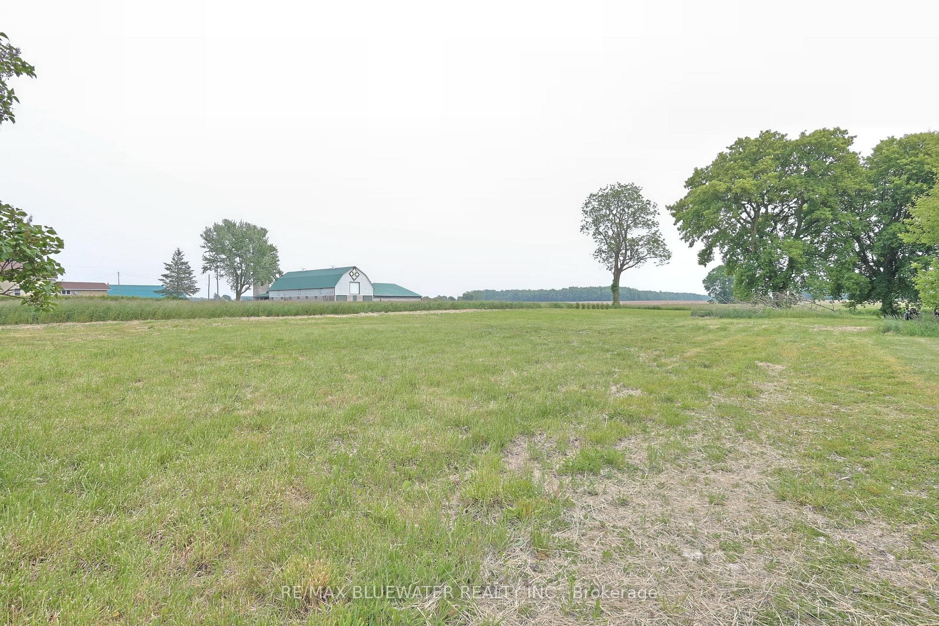 2095 Mount Carmel Drive photo 5