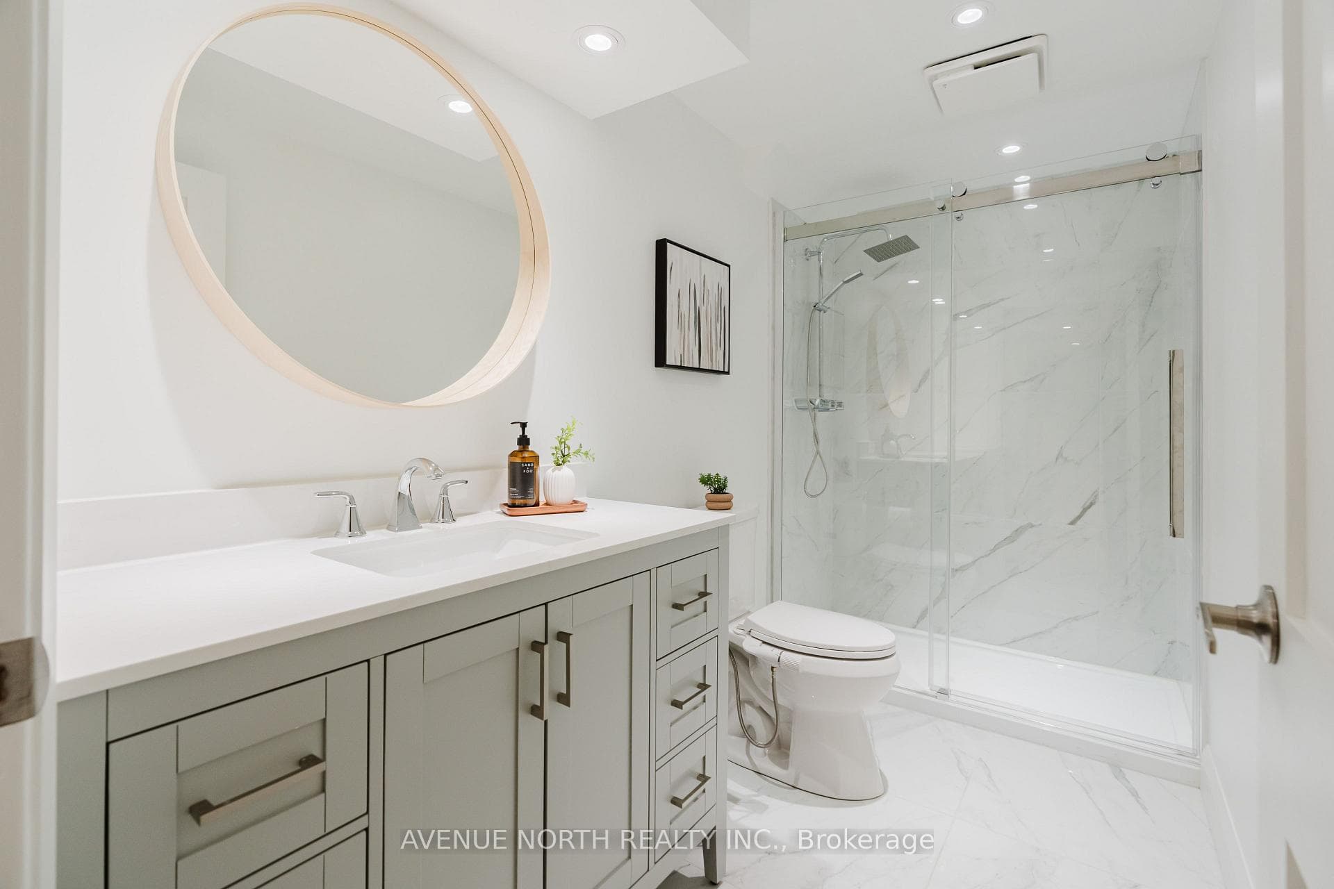121 King George Street photo 36