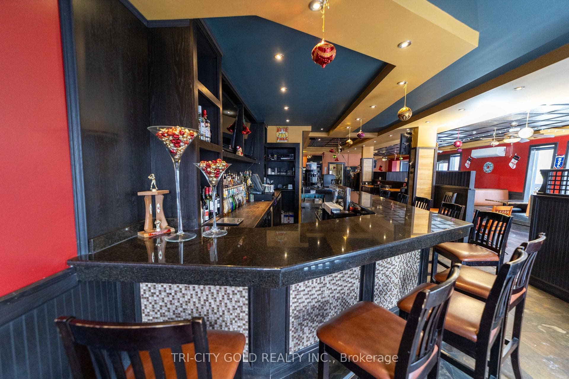 164 Beverly Street photo 11