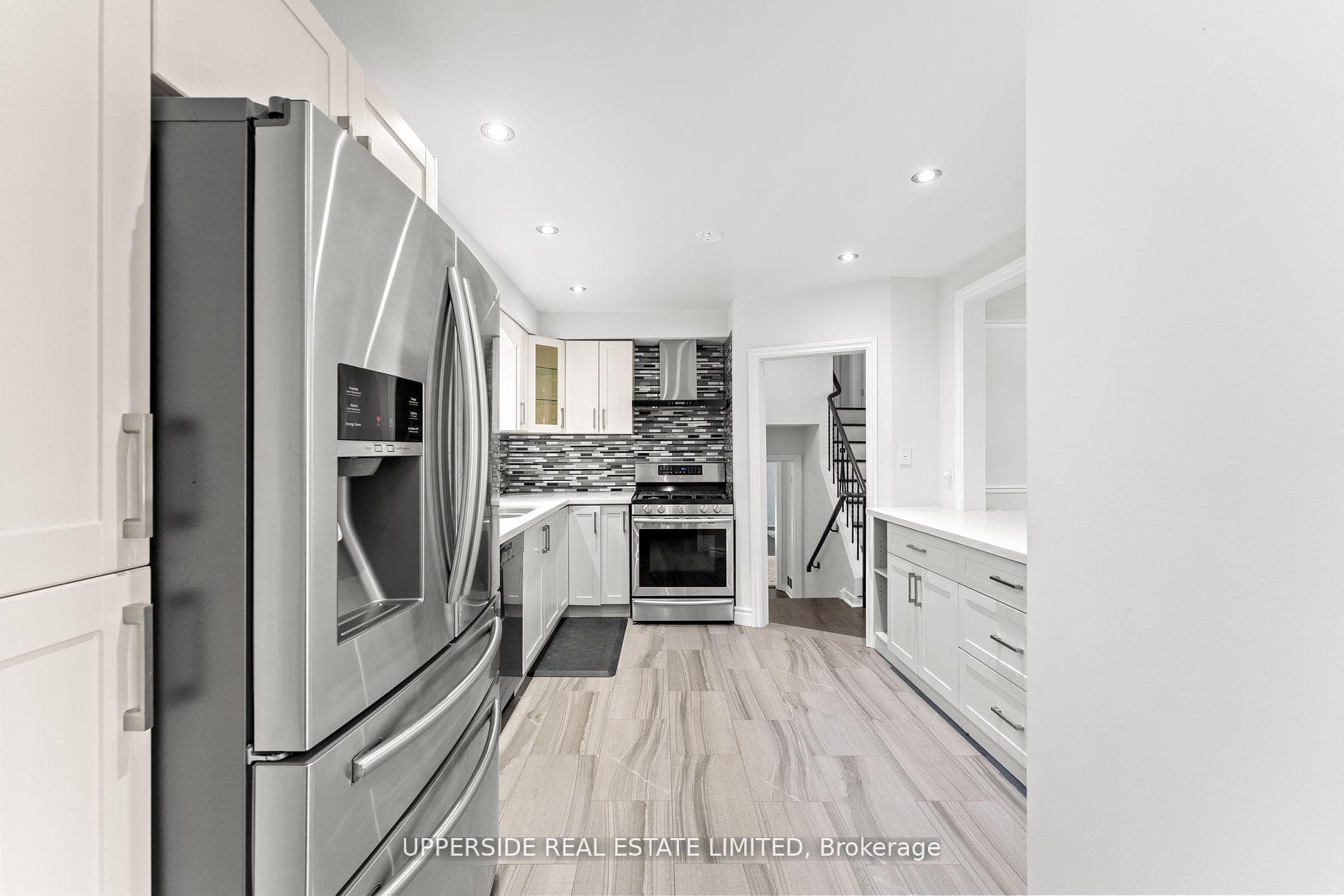 16 Janellan Terrace photo 2