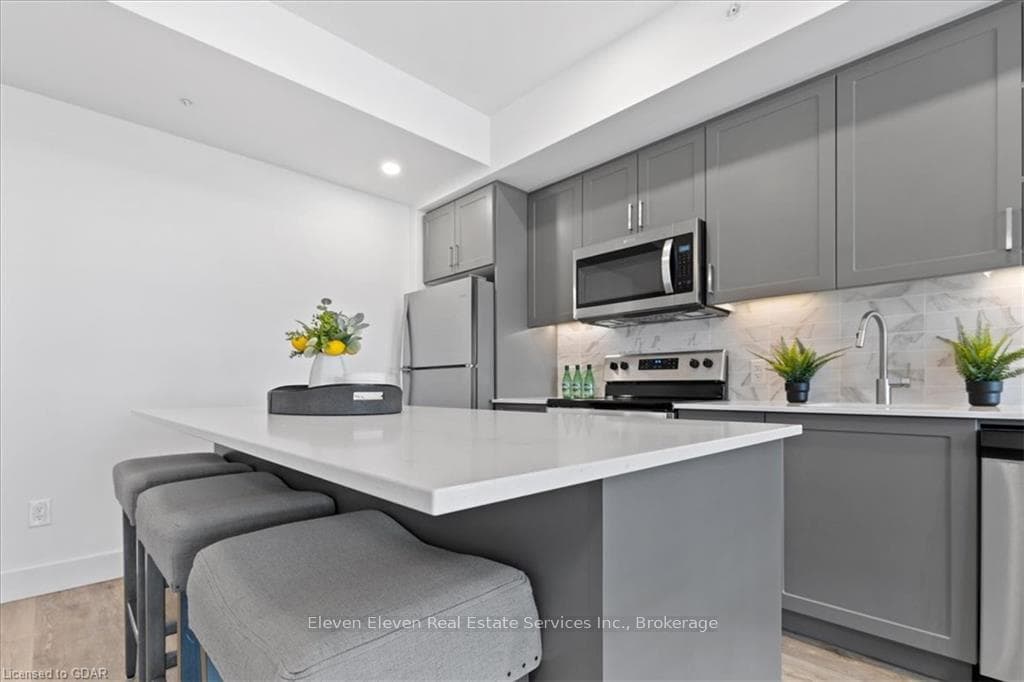 26 LOWES Road Unit 605 photo 10