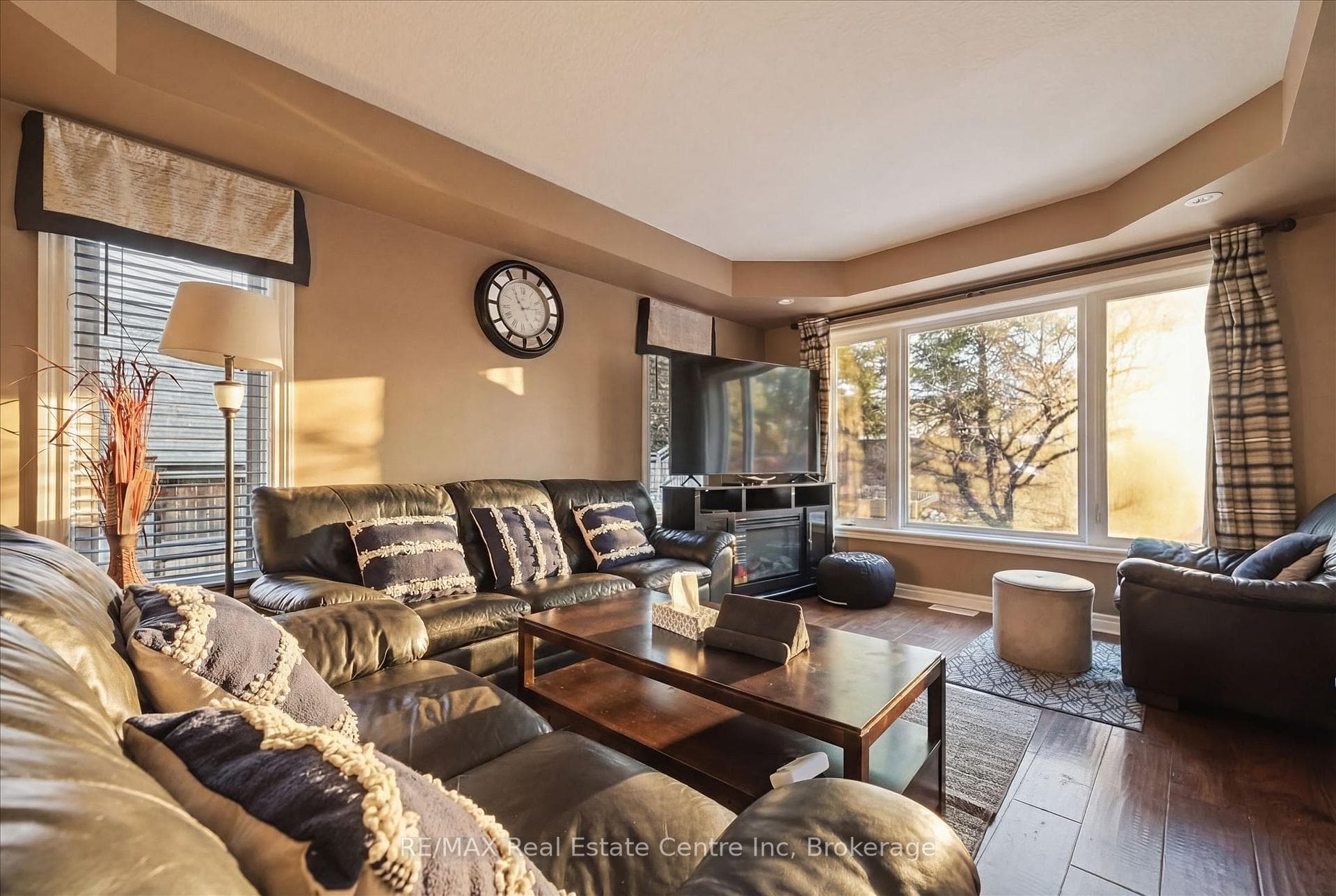 71 Laughland Lane photo 12