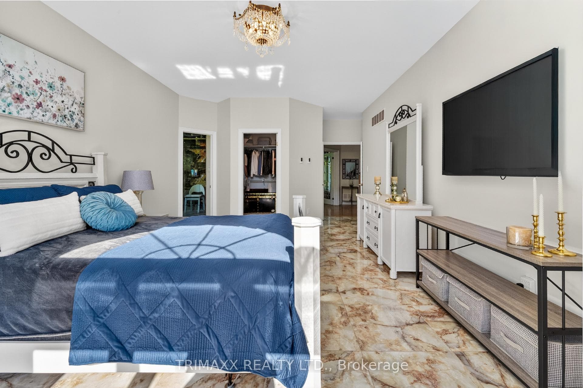 18 Walton Drive photo 24