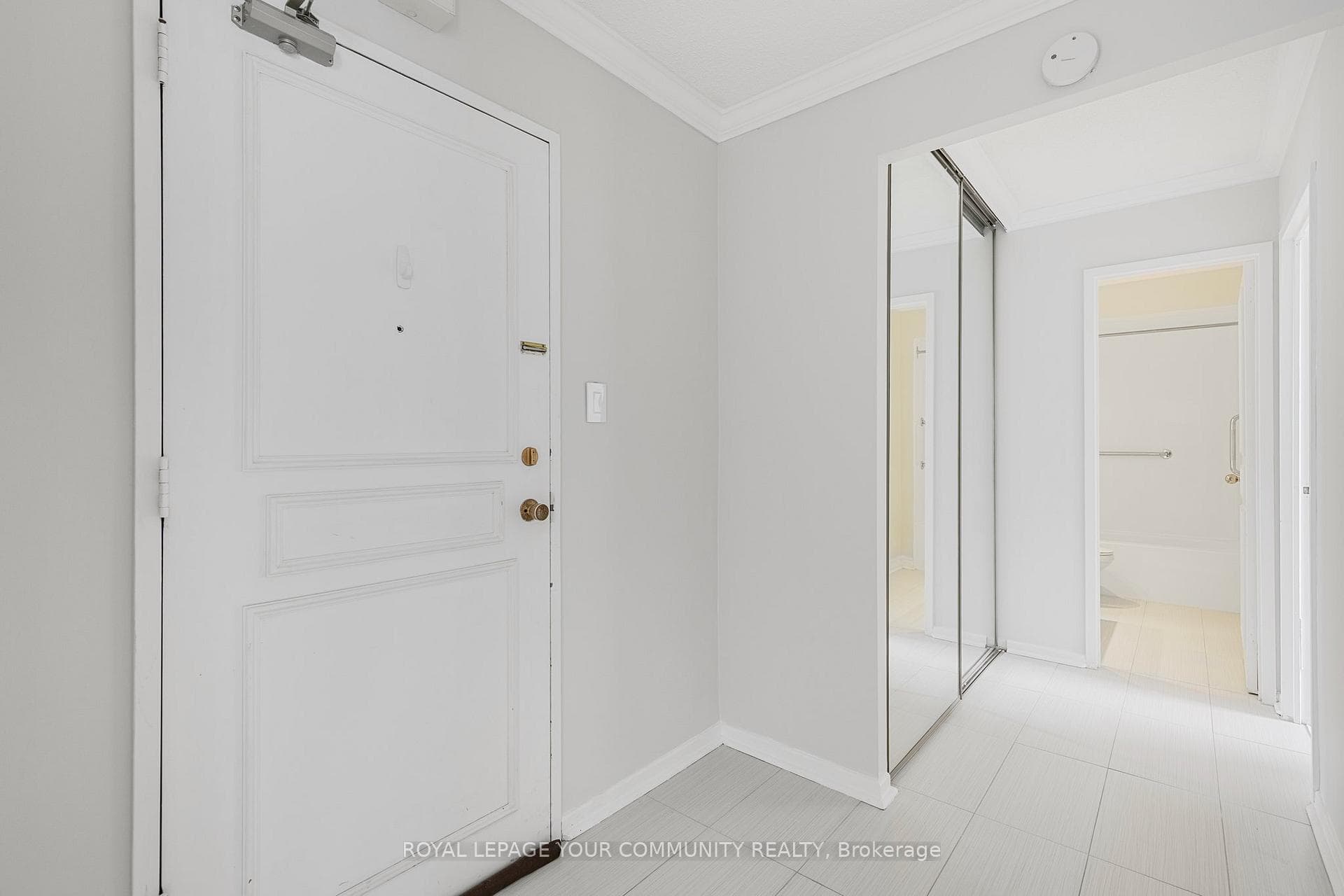 10 Muirhead Road Unit 1402 photo 3