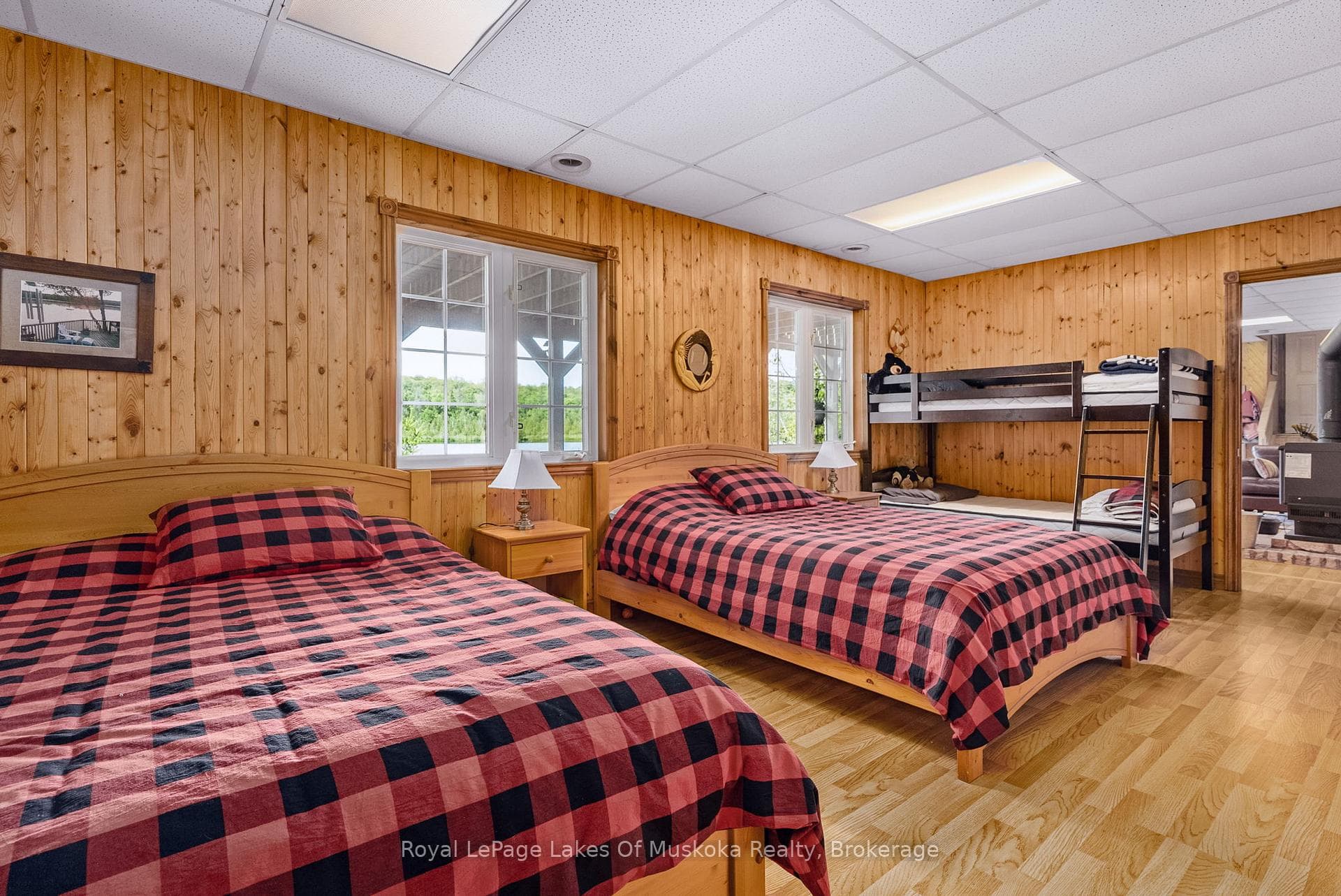 300 Wurm Road photo 23