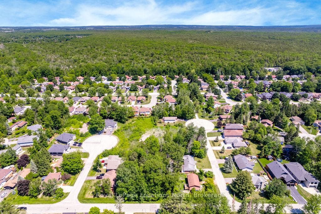 79 Smallman Drive photo 4