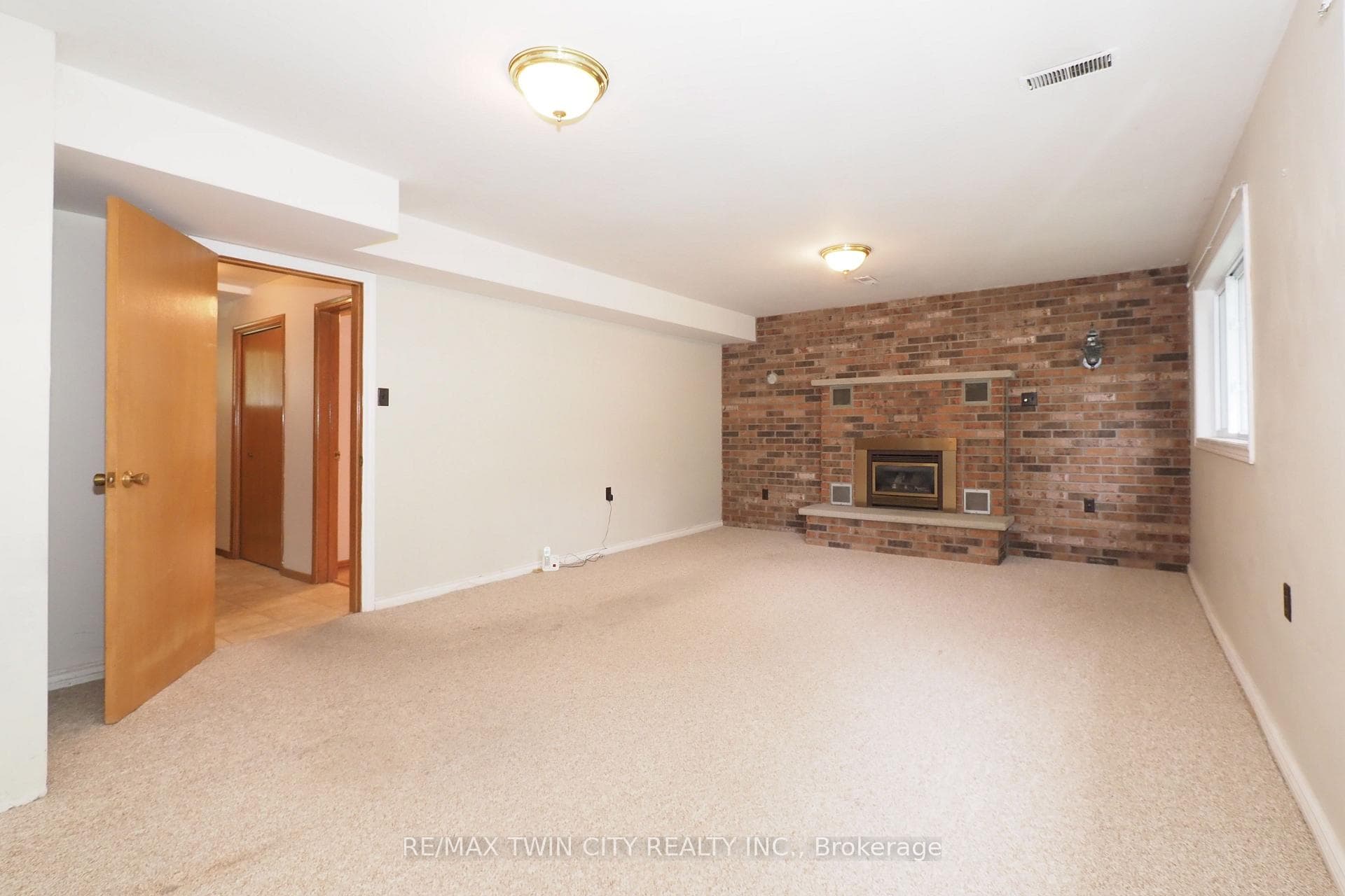401 Forest Hill Drive photo 37