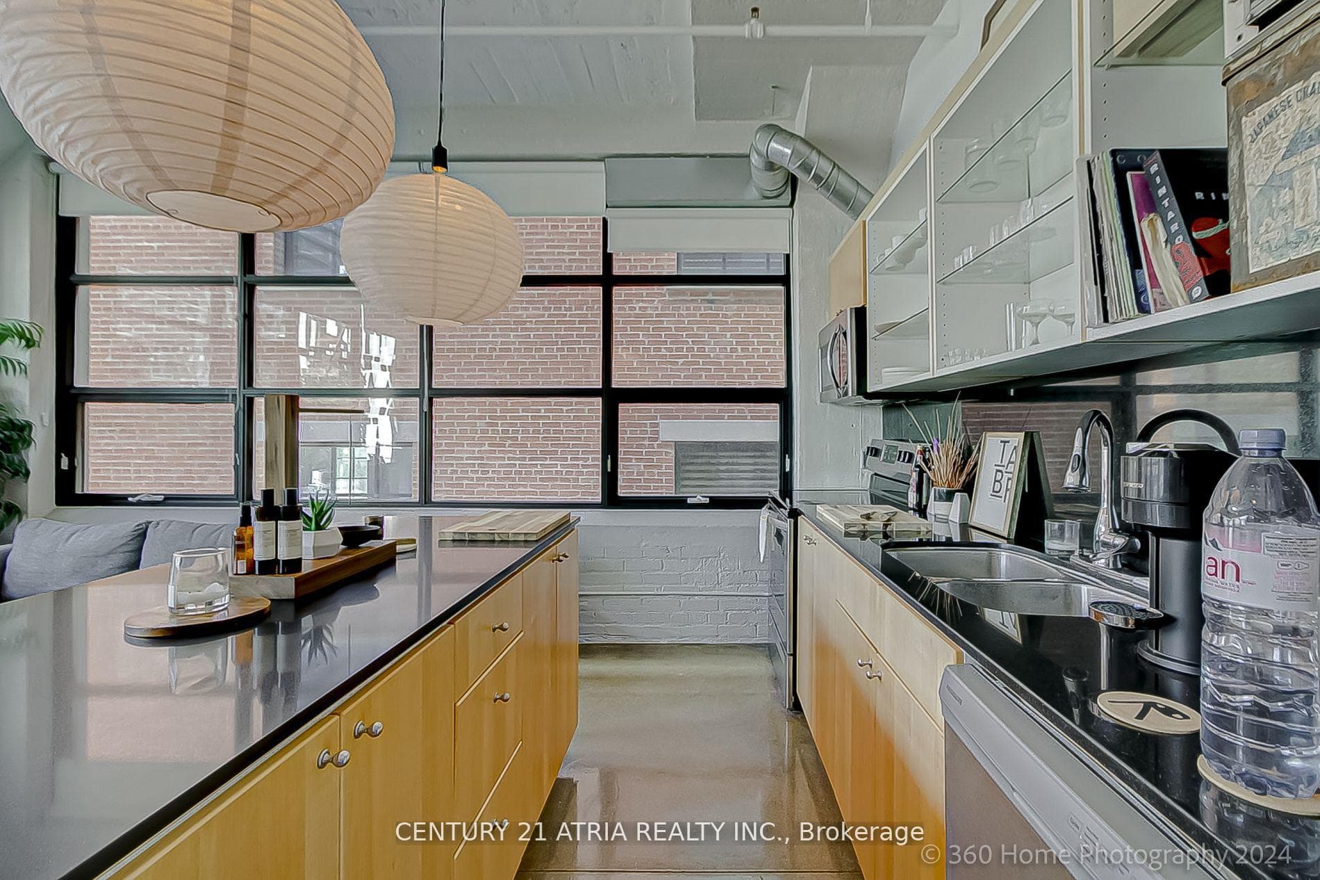 383 Adelaide Street Unit 313 photo 4
