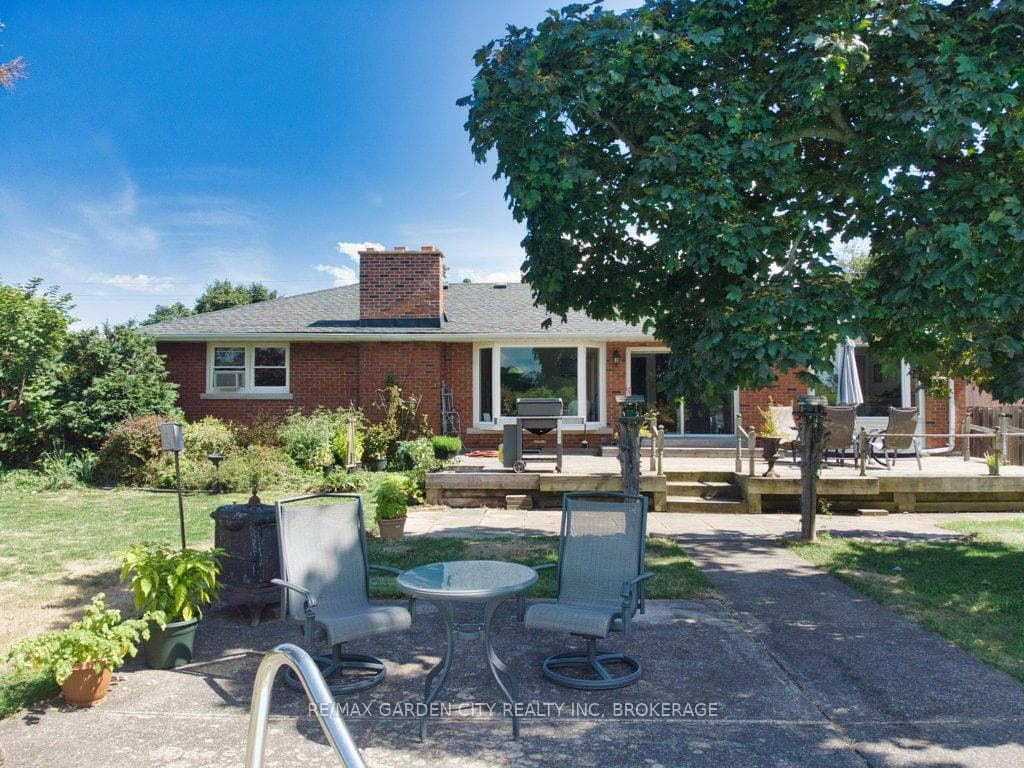 2265 Seventh Street Louth Street photo 43