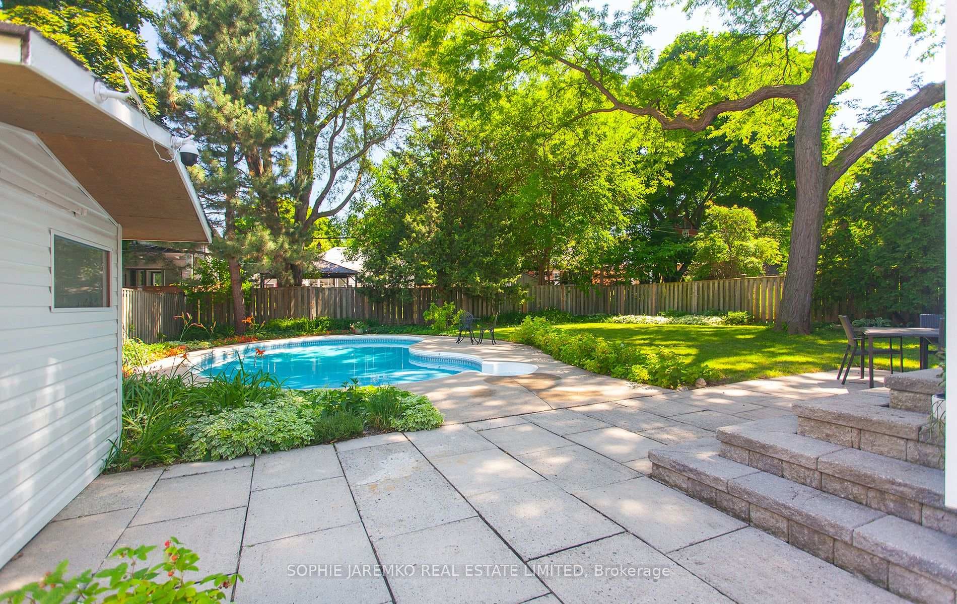 Plenty of table land in addition to the pool area.