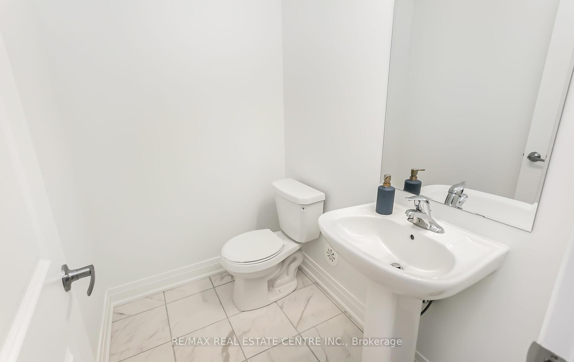 9 Waterside Way photo 23