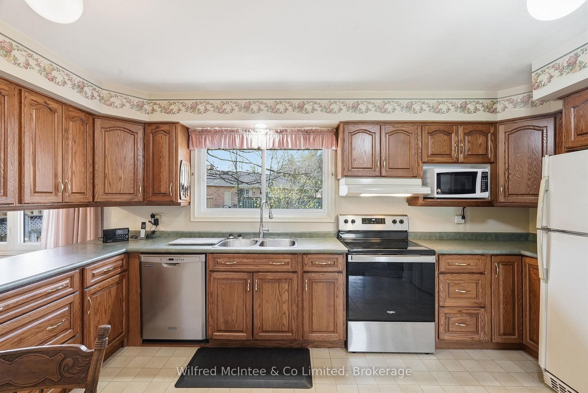15 Johnstone Boulevard photo 18