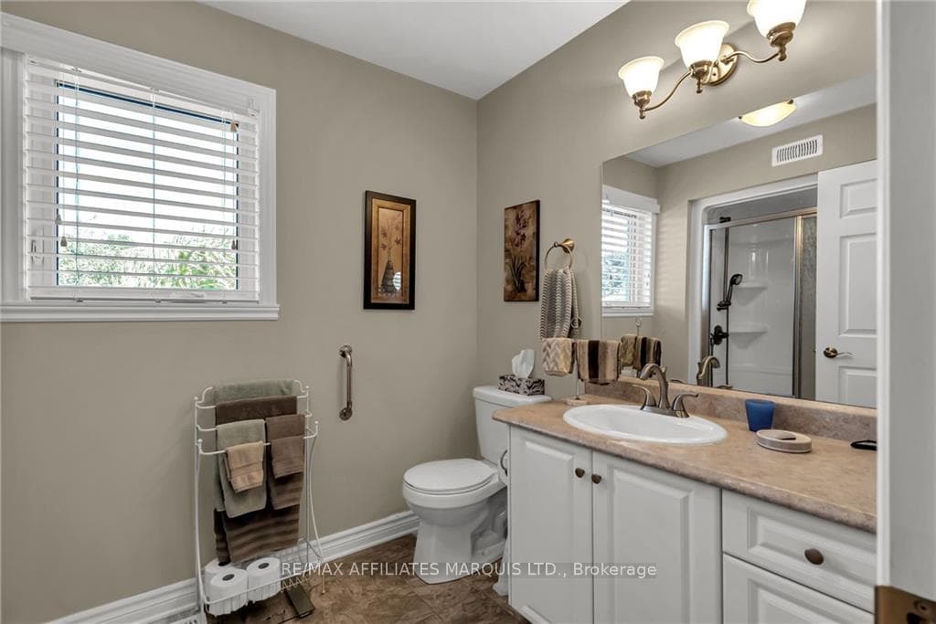 324 GLEN NORA Drive photo 17