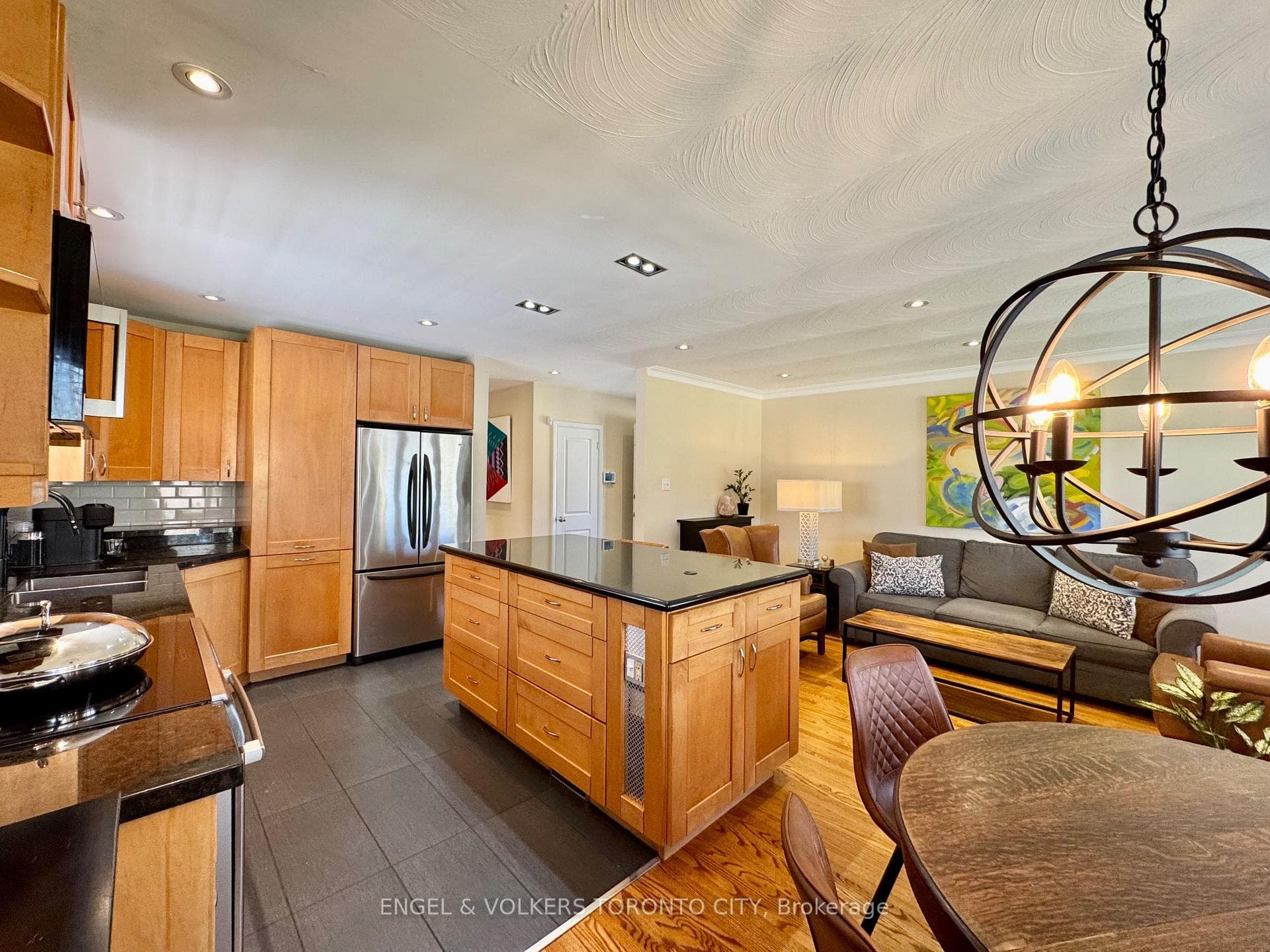 41 Paragon Road photo 14