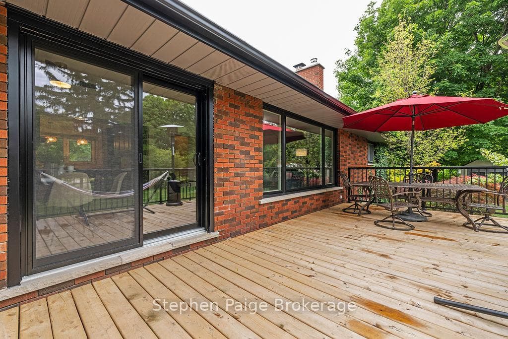 330 OFIELD Road photo 5