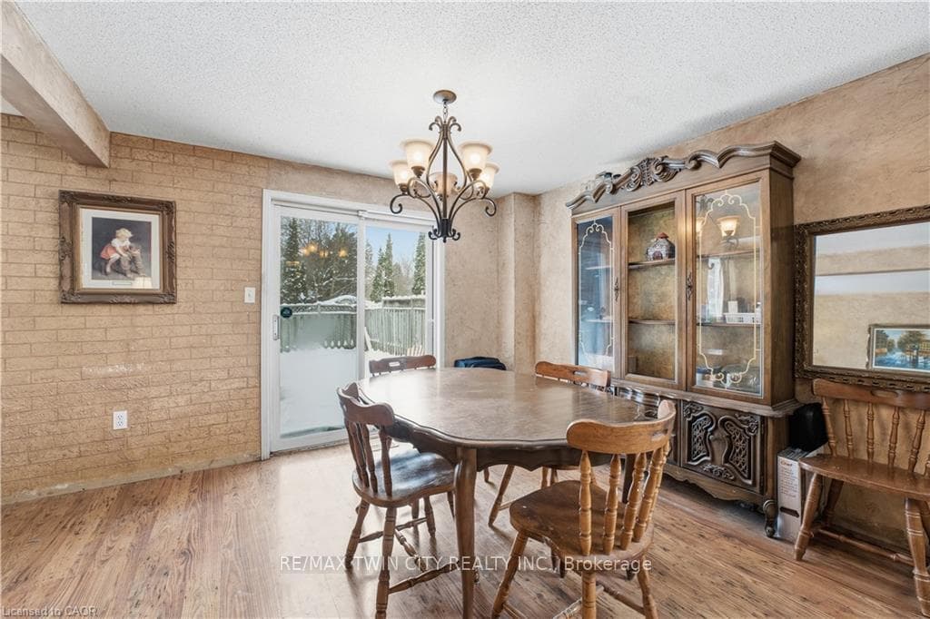 311 NORTHVIEW HEIGHTS Place photo 15
