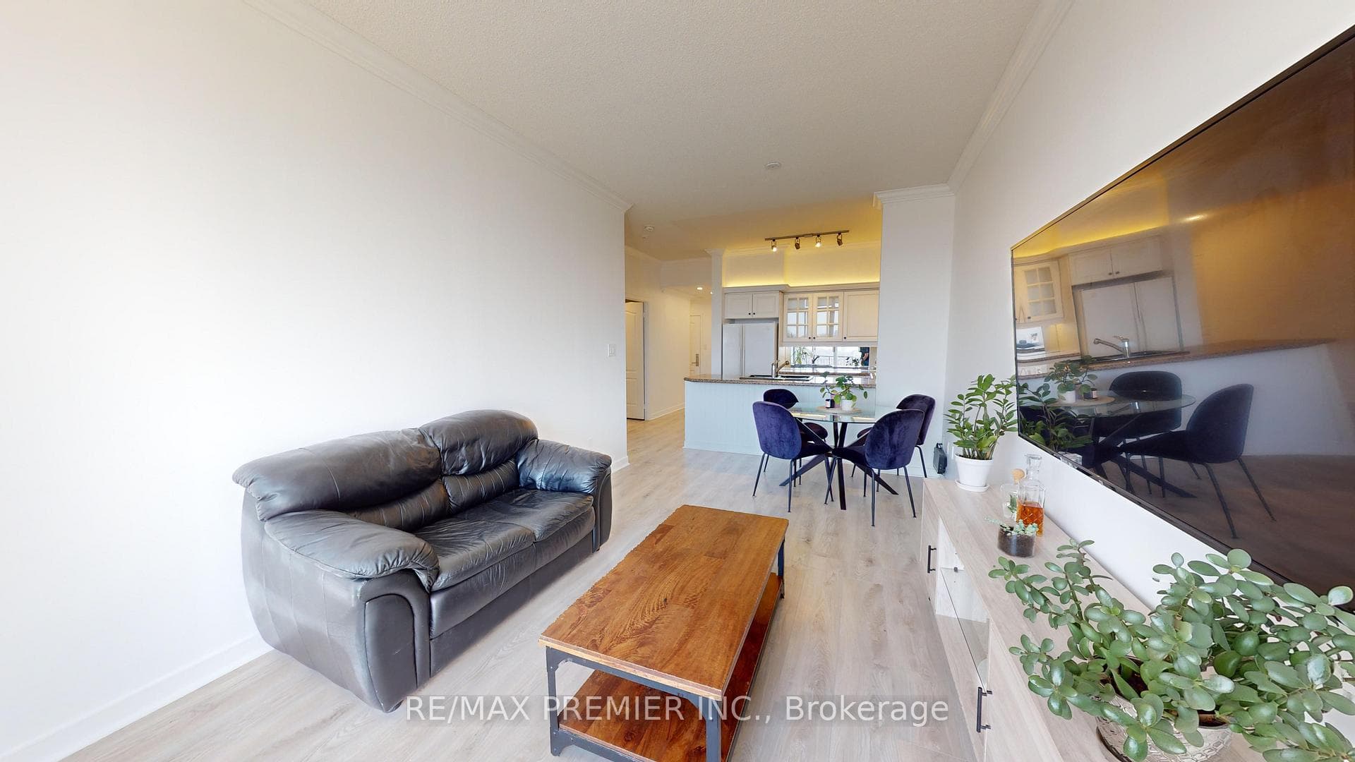 18 Wanless Avenue Unit PH08 photo 17