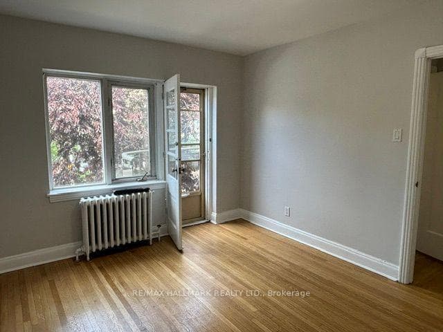 111 Oriole Parkway Unit 202 photo 10