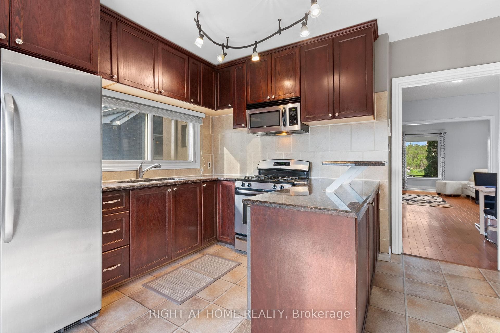 204 Beach Boulevard photo 14