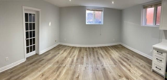 71 Vaughan Boulevard Unit Basement photo 2