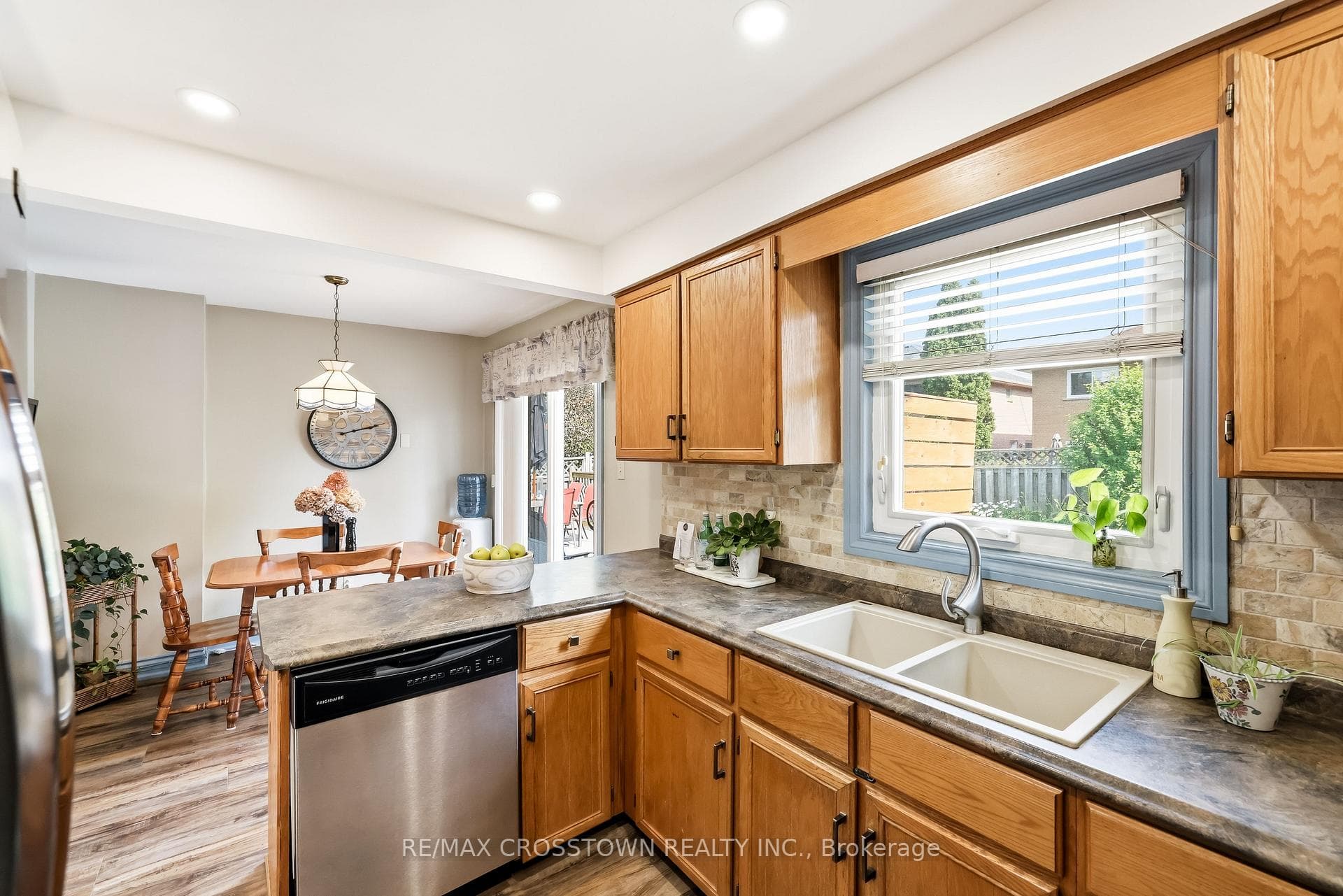 4 Martinet Street photo 15