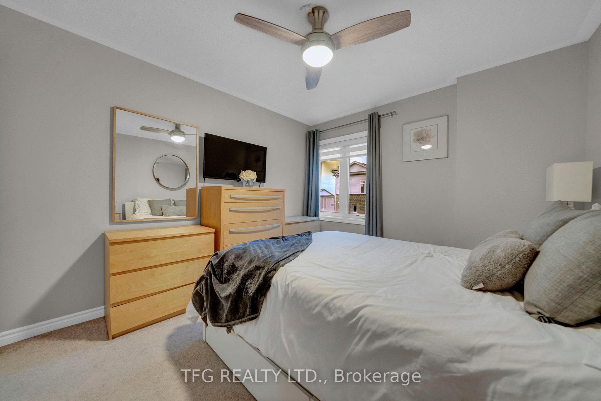 1730 Grenwich Glen Unit 249 photo 18