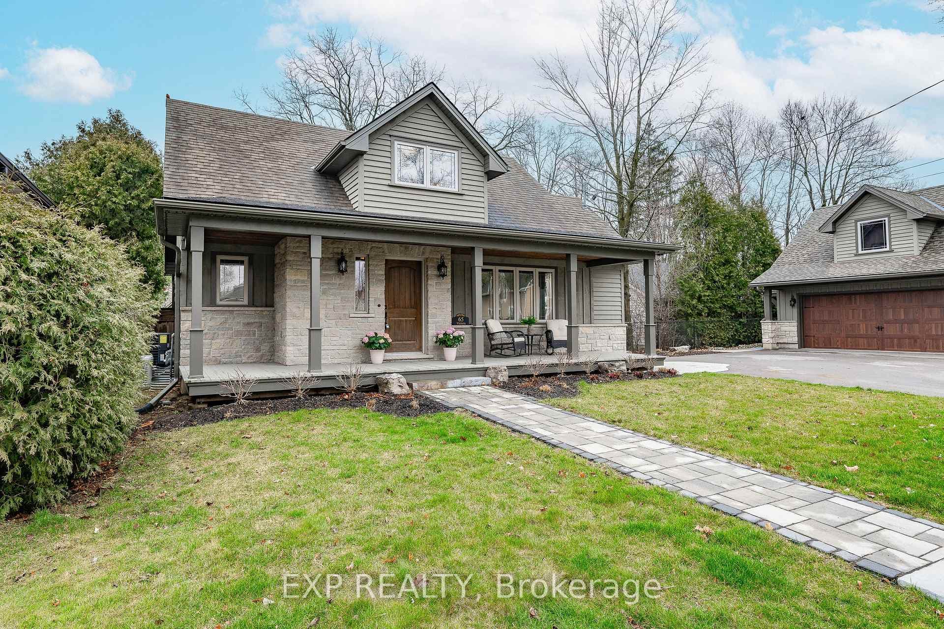 65 VICTORIA Street photo 2