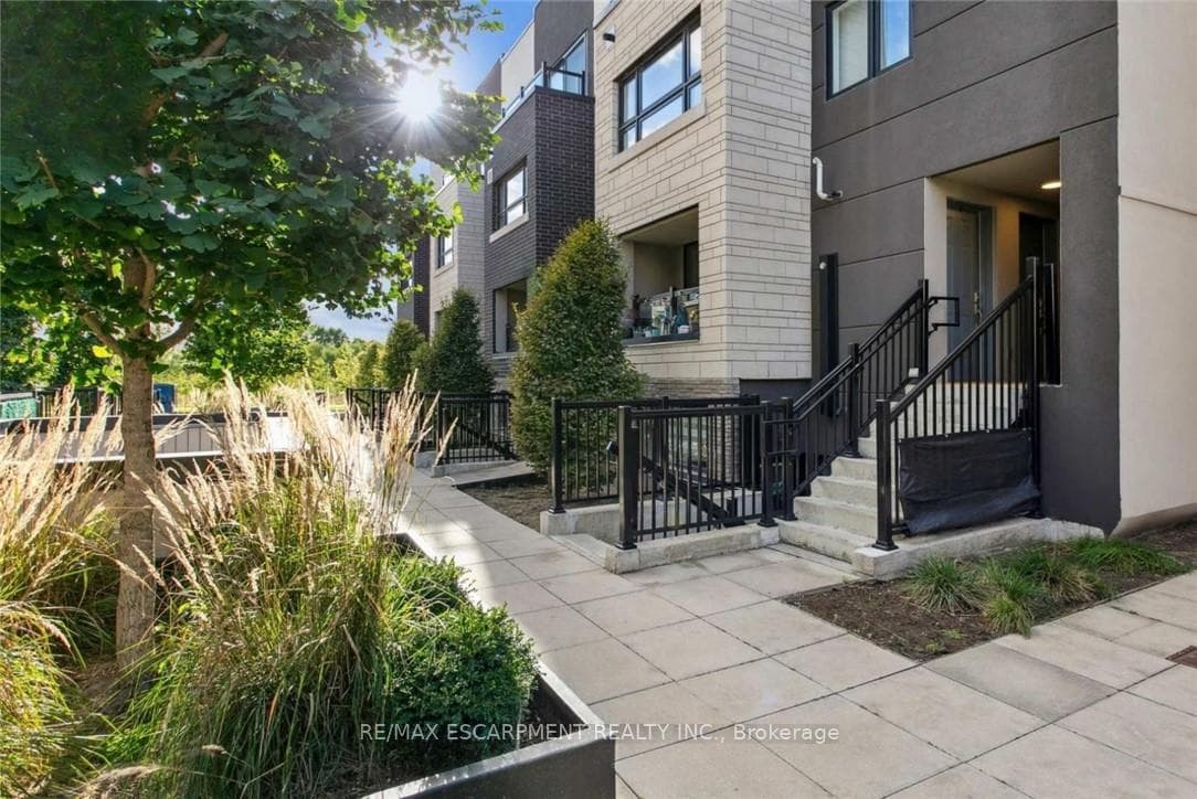 1135 Cooke Boulevard Unit 105 photo 3
