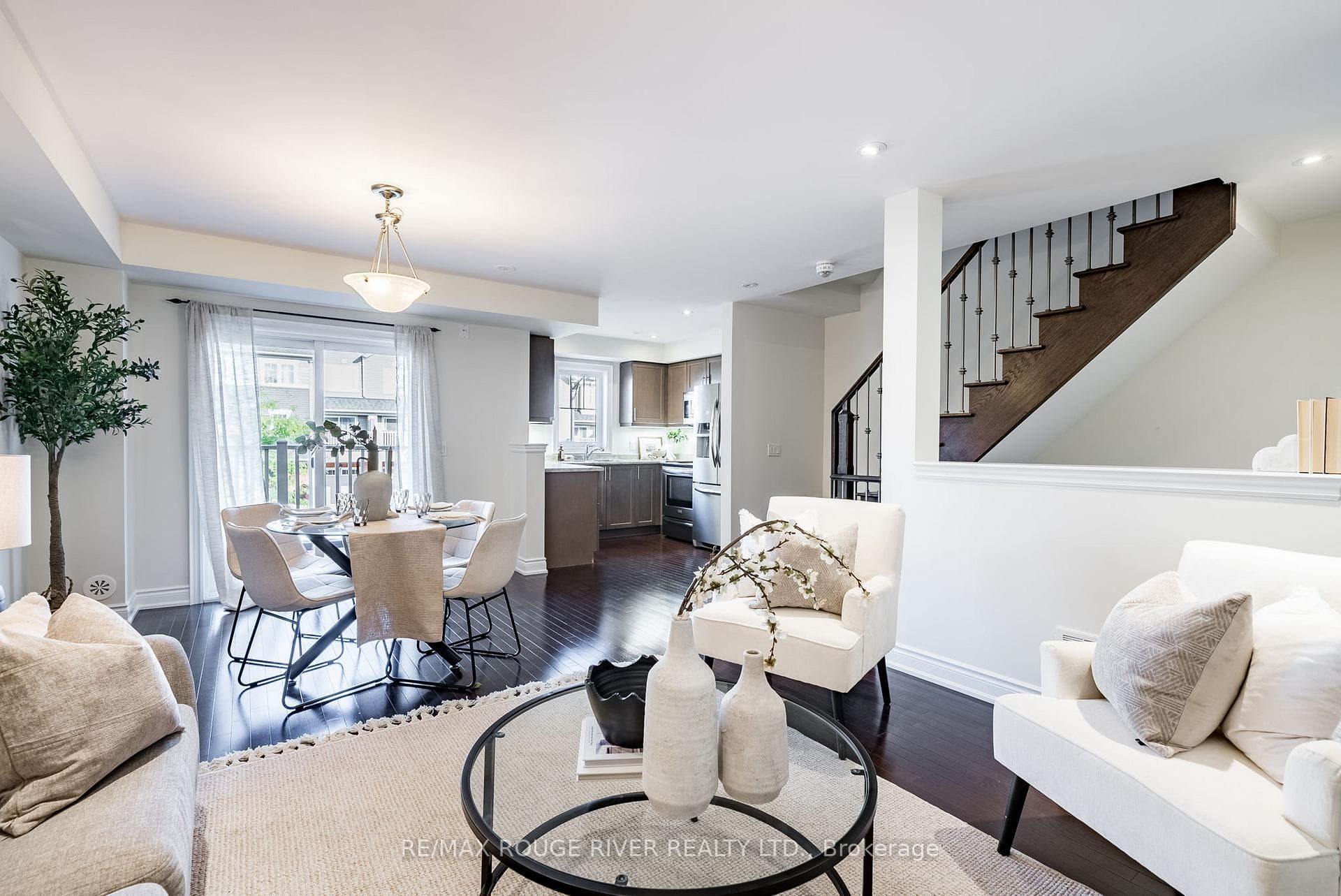 20 Nearco Crescent photo 16