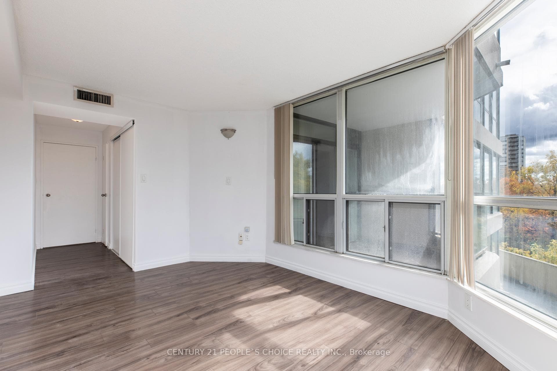 5 Rowntree Road Unit 416 photo 25