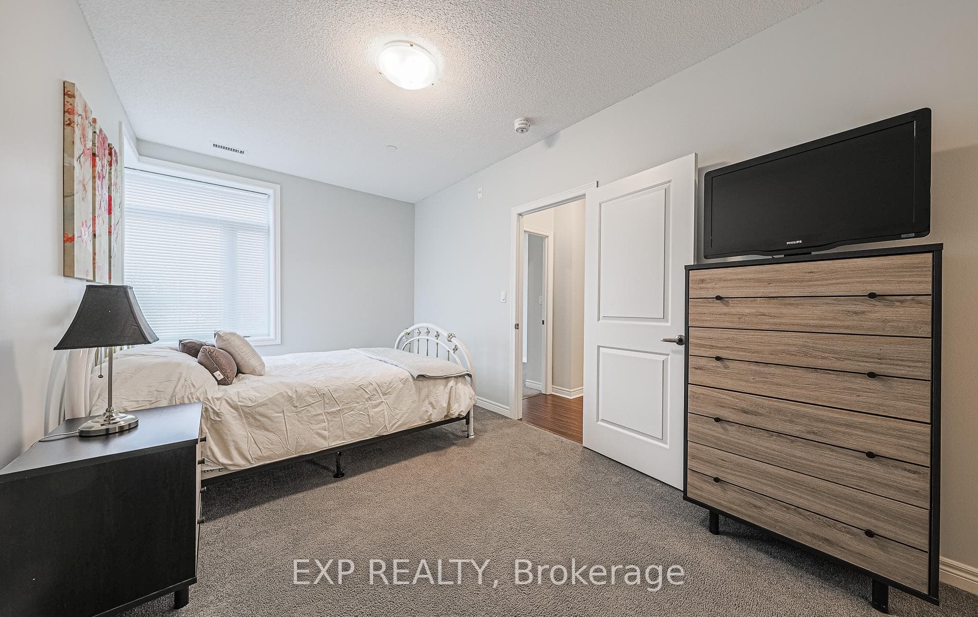 7768 Kennedy Road Unit 206 photo 25